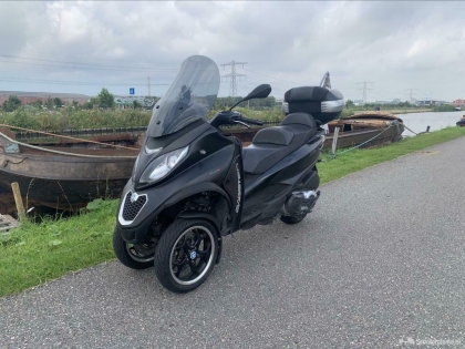 Piaggio MP3 LT Sport zwart